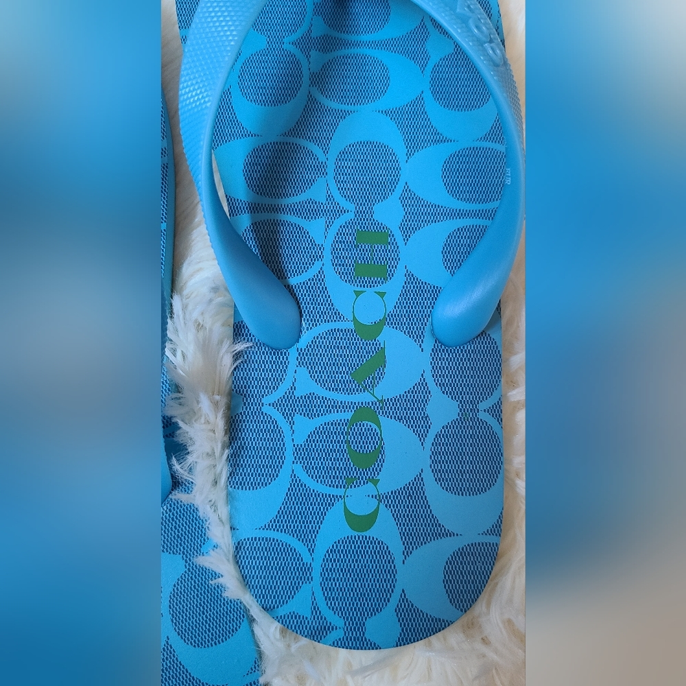 NWOT Coach Flip Flops - Picture 5 of 5